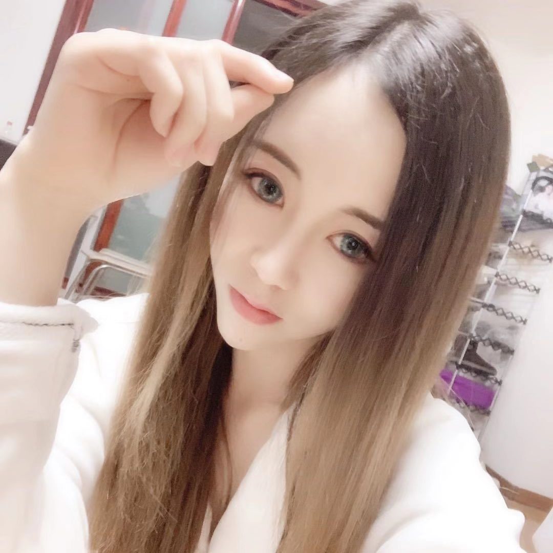 外围模特，自己开房上门